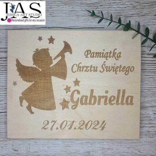 Drewniane pudełko - pamiątka Chrztu Świętego