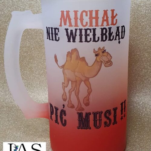 Kufel czerwony - nie wielbłąd