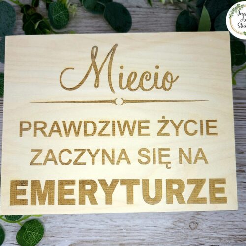 Pudełko drewniane z 6 przegródkami - przejście na Emeryturę