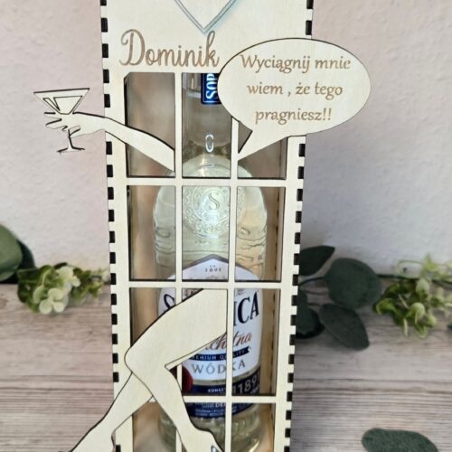 Duża skrzyneczka na trunek - 35 urodziny